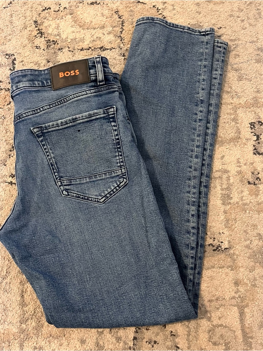 BOSS Maine Regular Fit Medium Wash Blue Straight Leg Jeans Organic Cotton 33x32